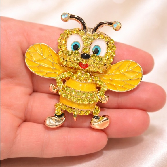 Anthropologie Jewelry - Cute Bumble Bee Brooch – Rhinestone Gold Statement Jewelry